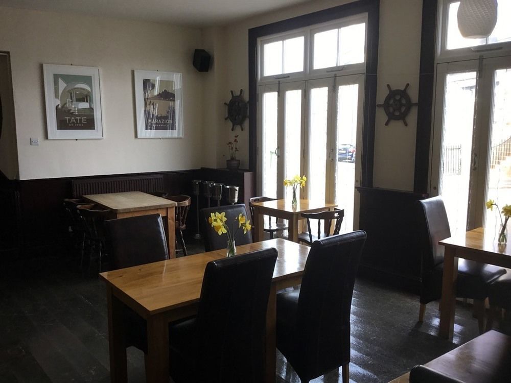 The Dock Inn Penzance Exterior photo